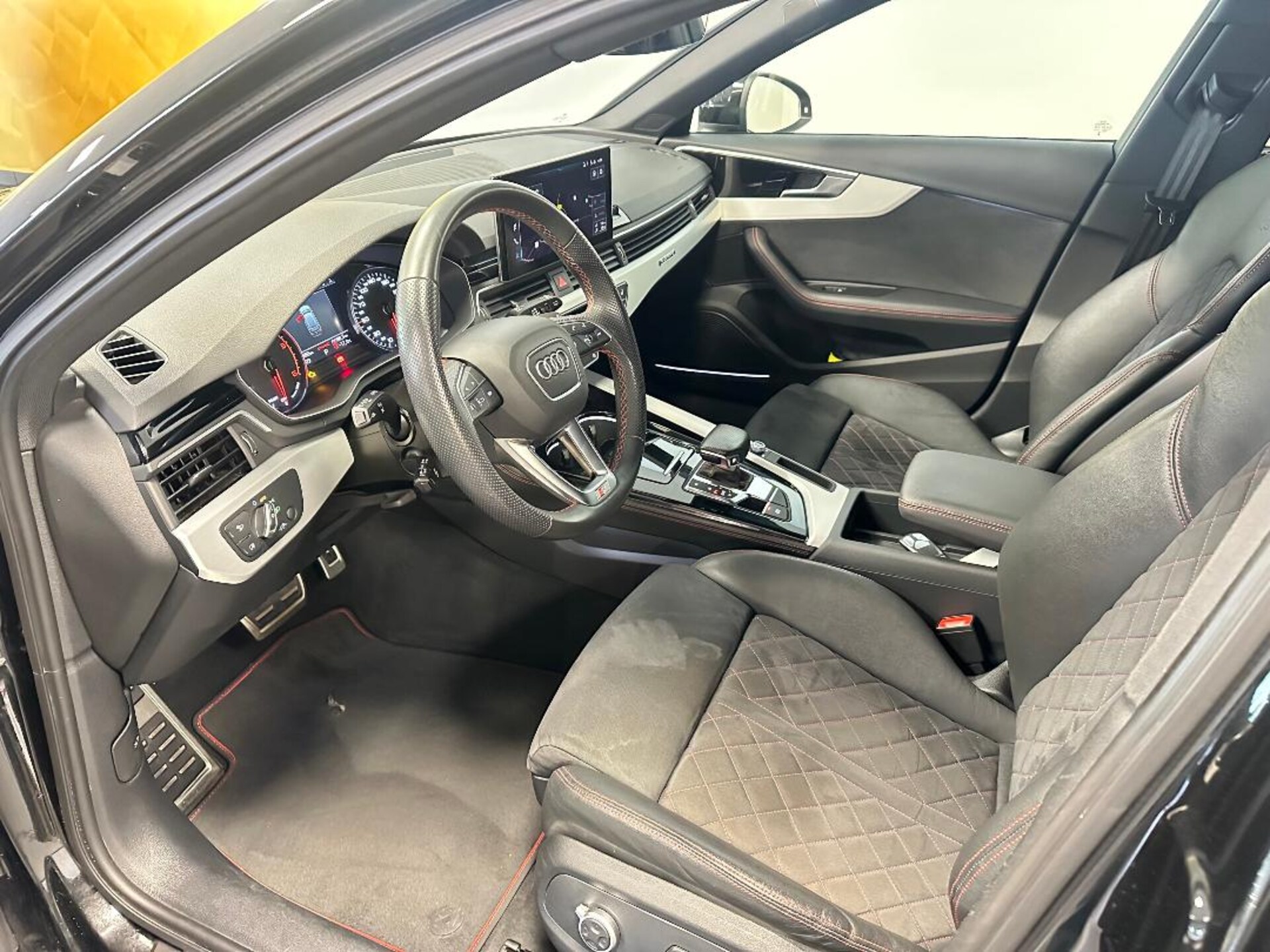 Audi A4 Avant S line