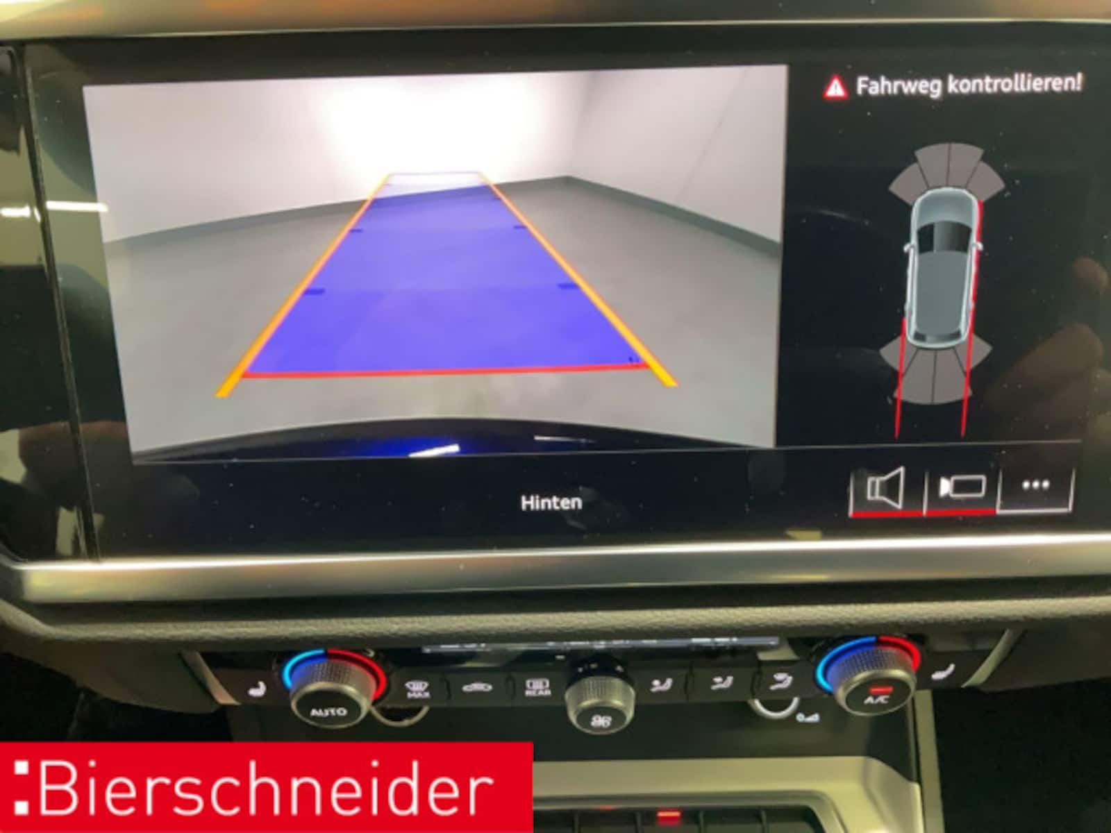 Audi Q3 – Bild 12