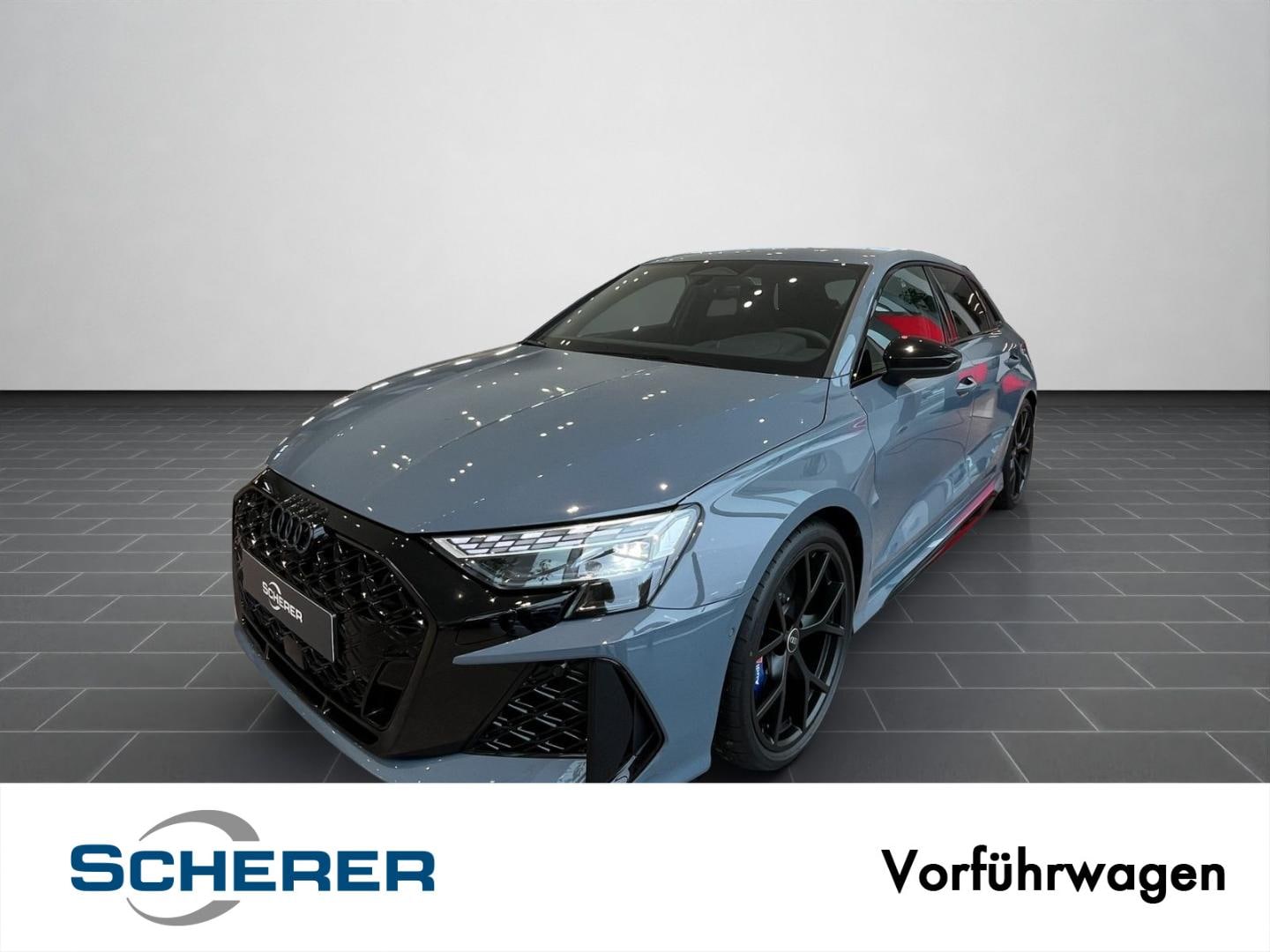 Bild über Audi RS 3 Sportback TFSI quattro 294 kW S tronic - für weitere Informationen kontaktieren Sie den Audi Partner