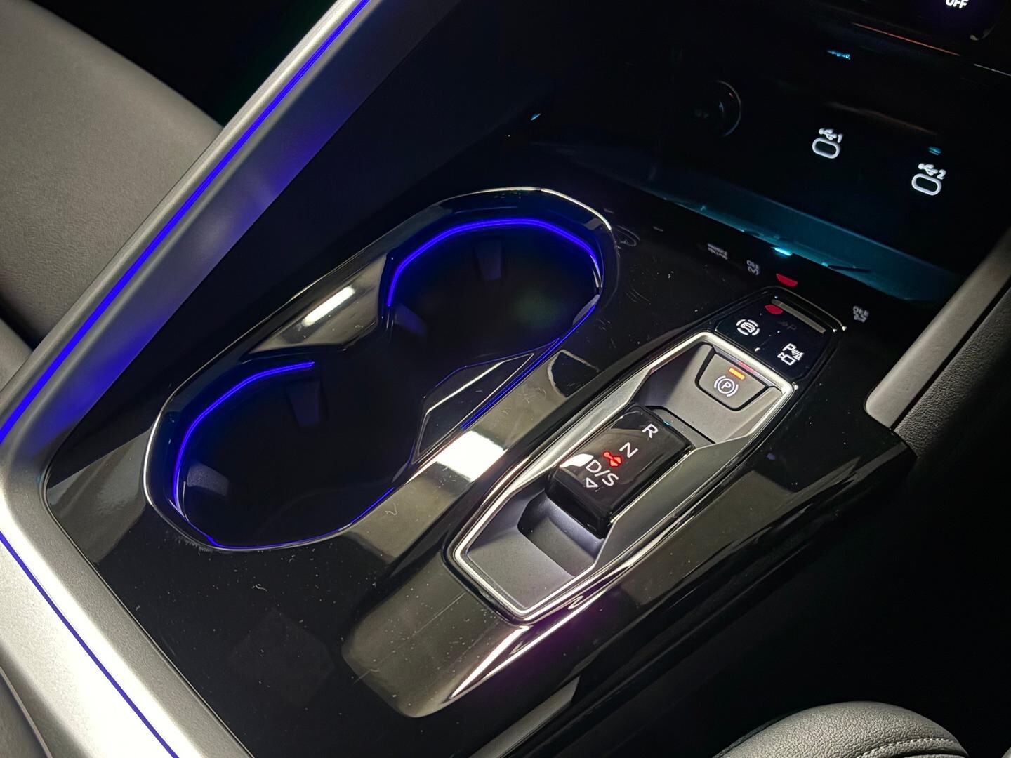 Image about Audi Q5 SUV Q5 sport TFSI quattro S tronic