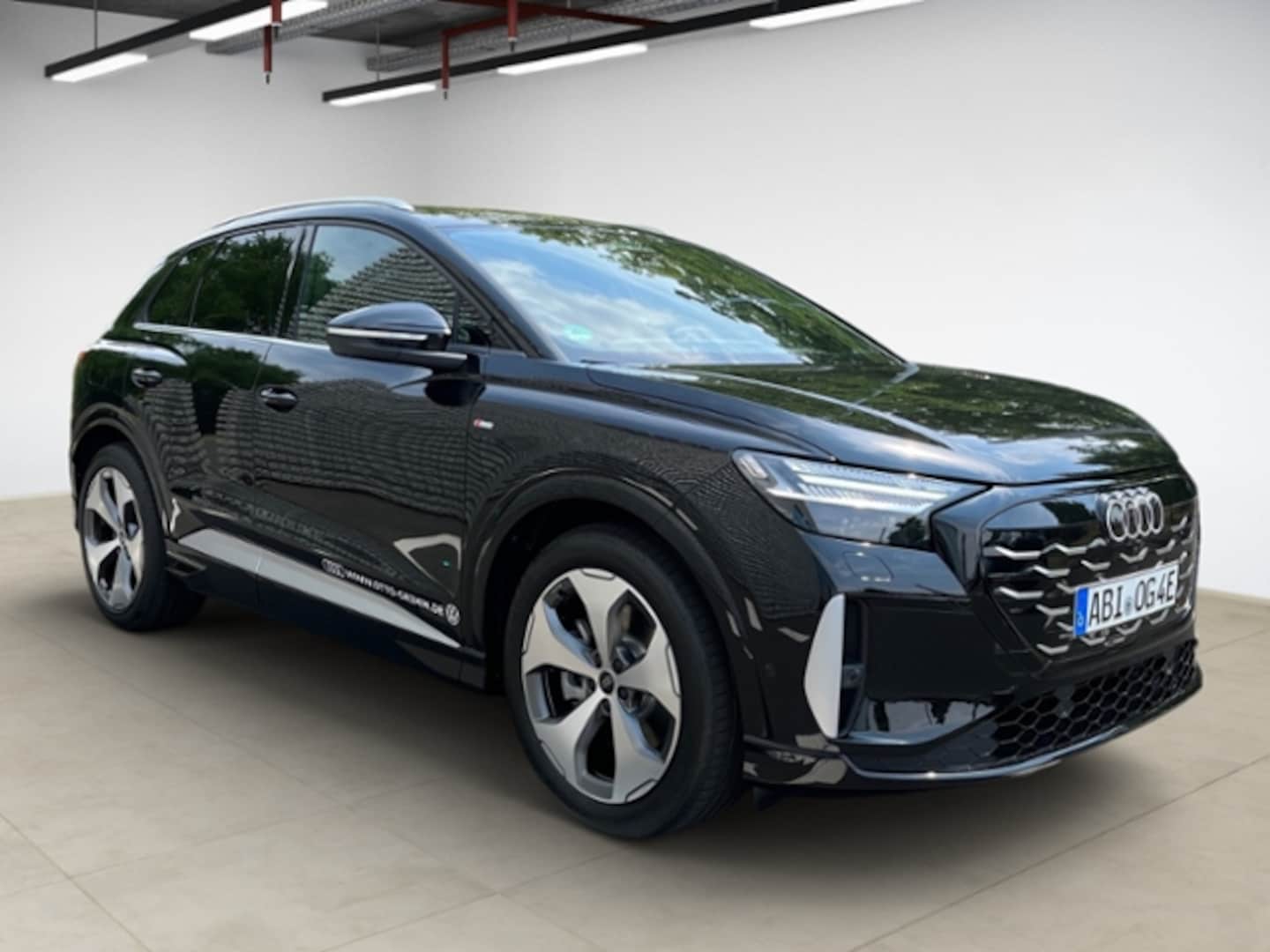 Bild über Audi Q4 SUV e-tron e-tron performance 210 kW - für weitere Informationen kontaktieren Sie den Audi Partner