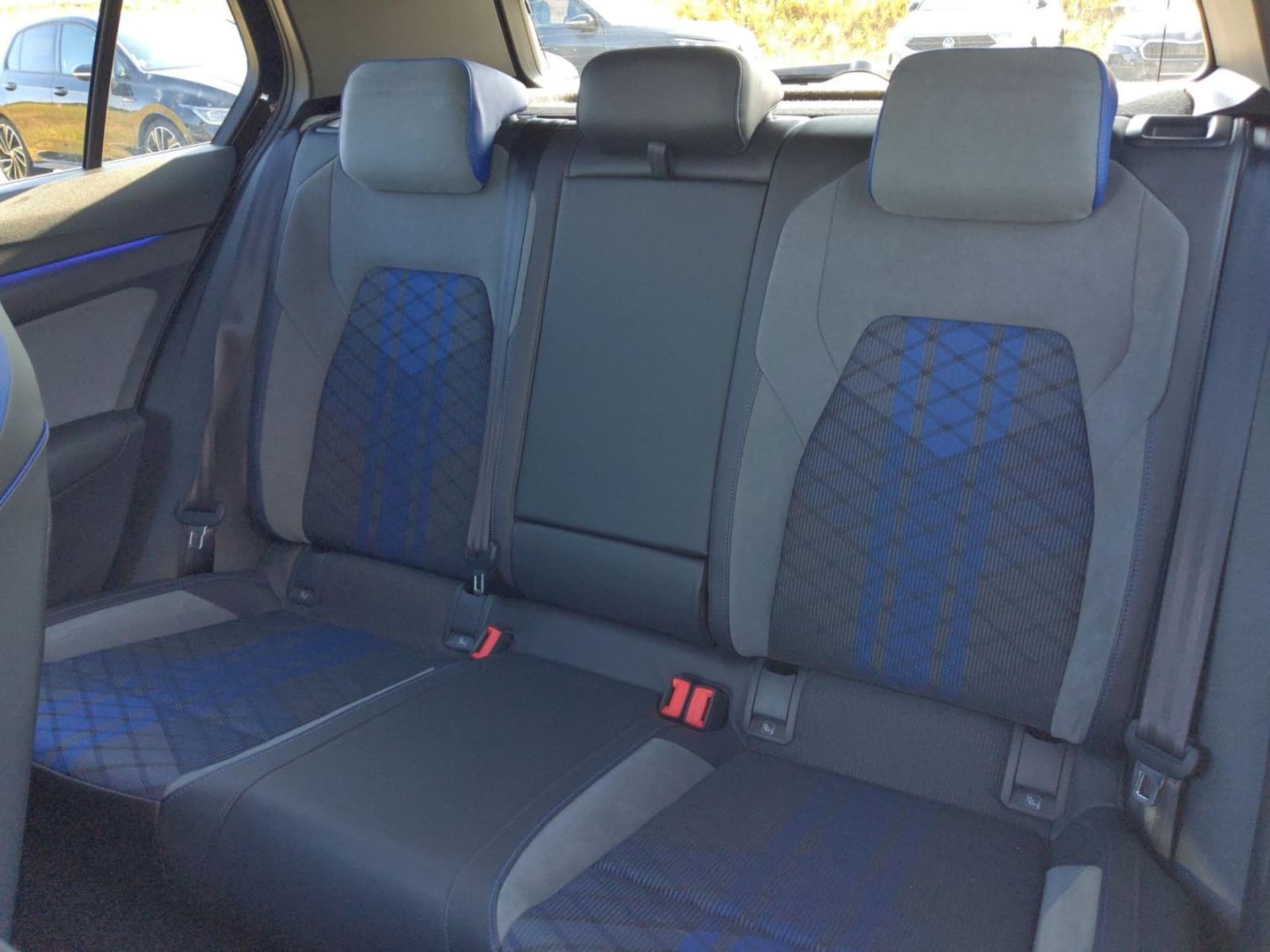Volkswagen Golf R