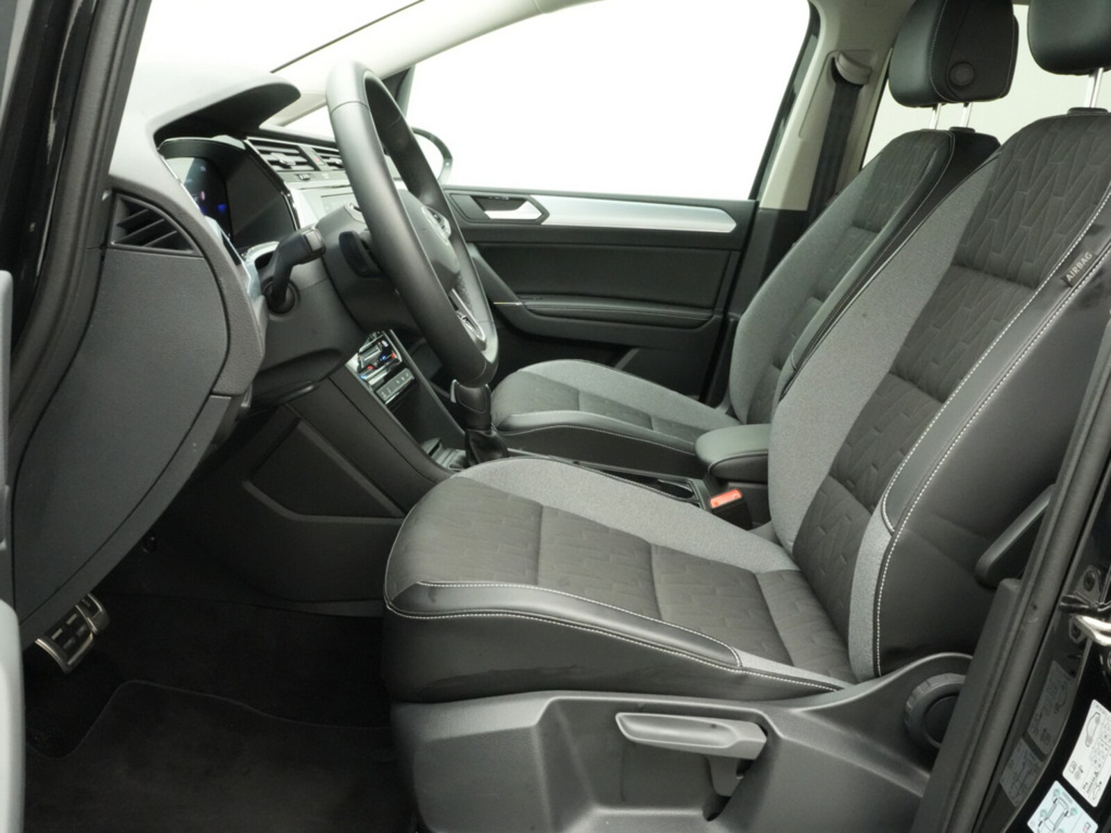 Volkswagen Touran – Bild 16