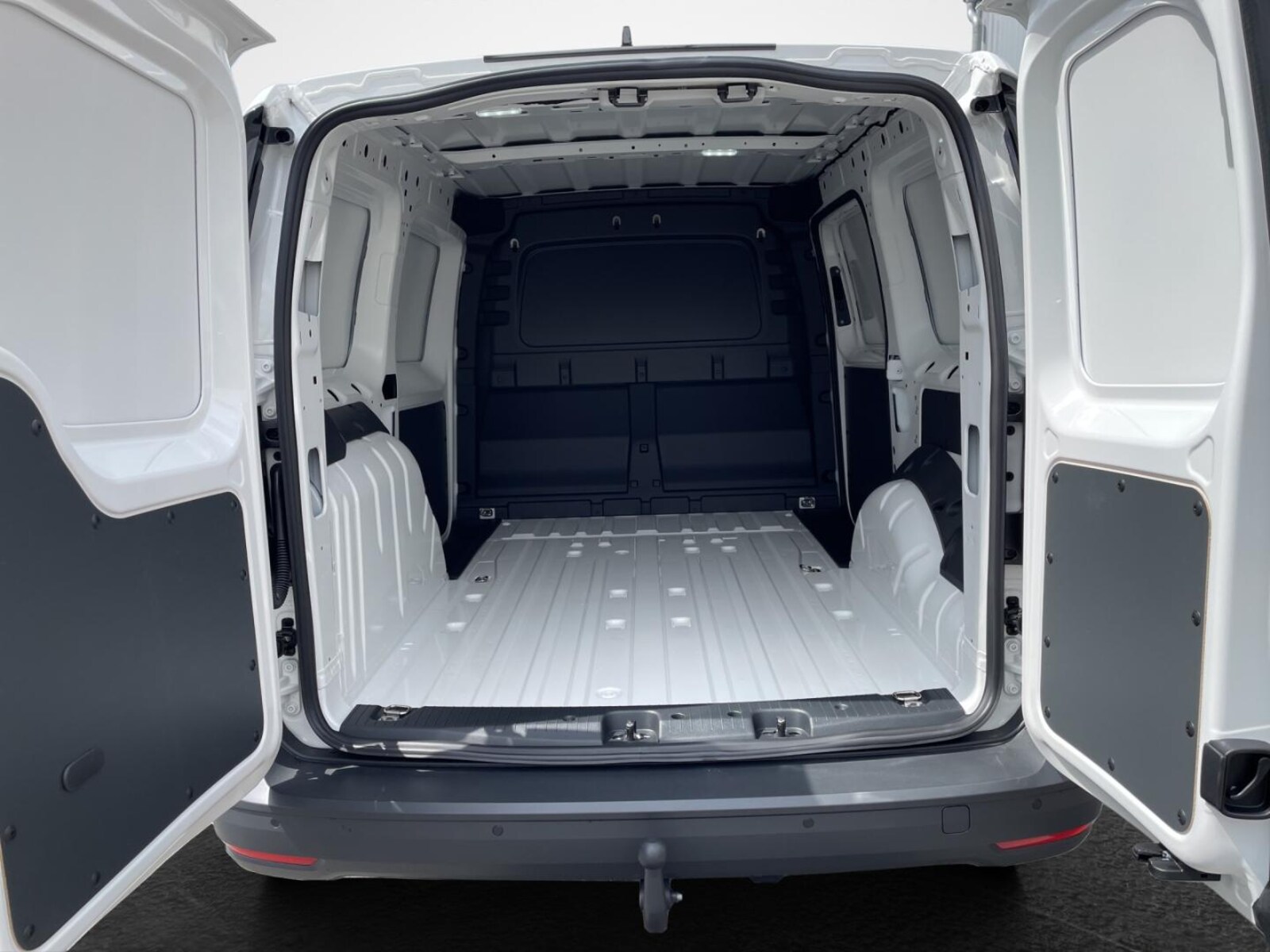 Volkswagen Caddy Maxi Cargo – Bild 13