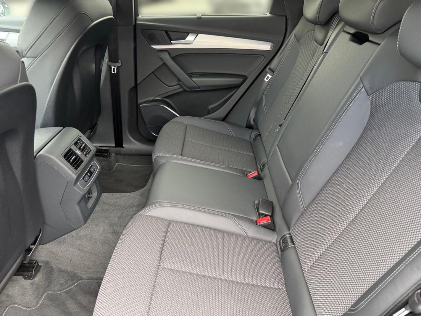 Audi Q5 Sportback – Bild 10