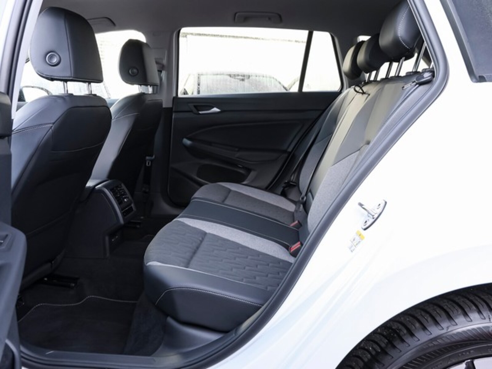 Volkswagen Golf Variant – Bild 9