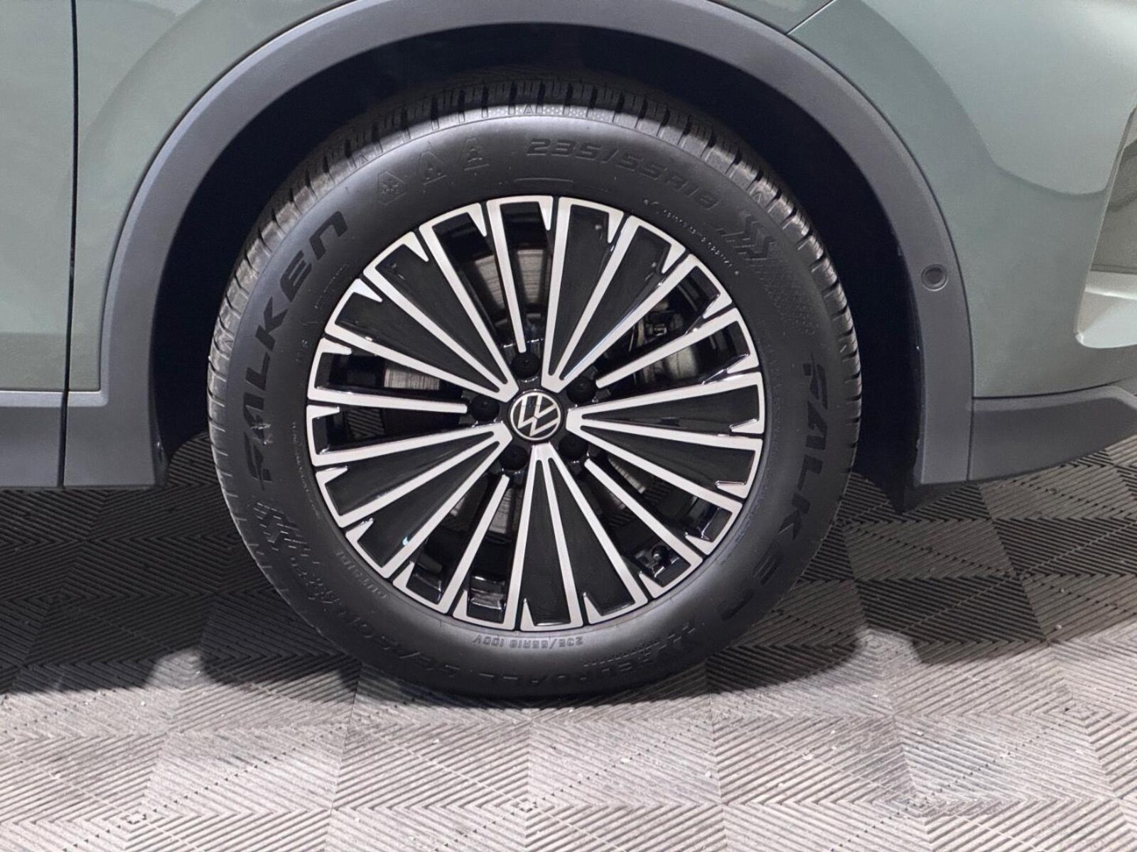 Volkswagen Tiguan – Bild 19