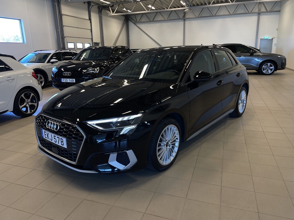 Bild som visar&nbsp;Audi A3 Sportback&nbsp;A3 Sportback 35 TFSI Proline advanced 150 hk S tronic - för mer information kontakta din Audi Partner