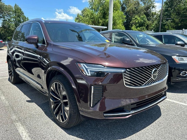 Photo of 2025 Volvo XC90 Plug-In Hybrid