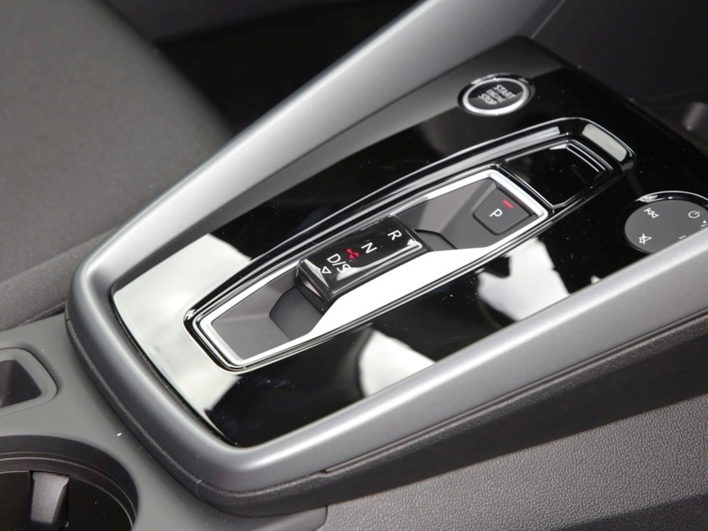 Bild über Audi A3 Sportback S line TFSI quattro 150 kW S tronic - für weitere Informationen kontaktieren Sie den Audi Partner