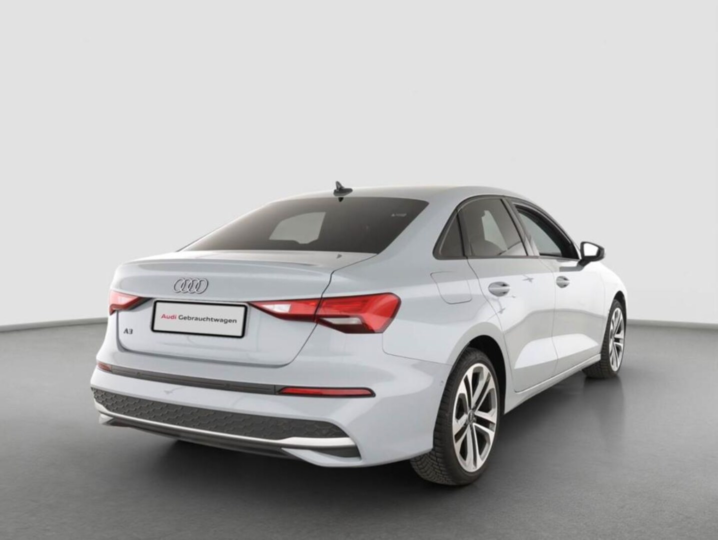 Bild über Audi A3 Limousine TDI S tronic - für weitere Informationen kontaktieren Sie den Audi Partner