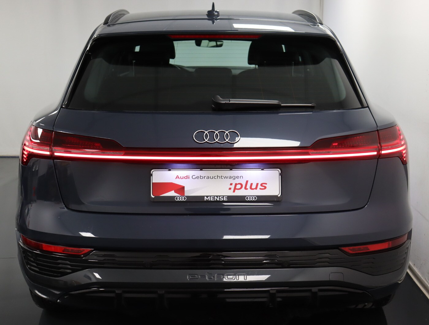 Image about Audi Q8 e-tron S line 55 e-tron quattro
