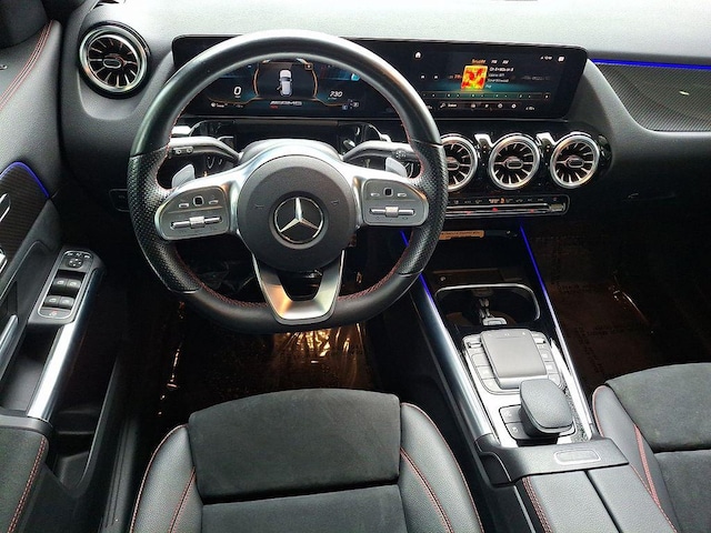 2022 Mercedes-Benz