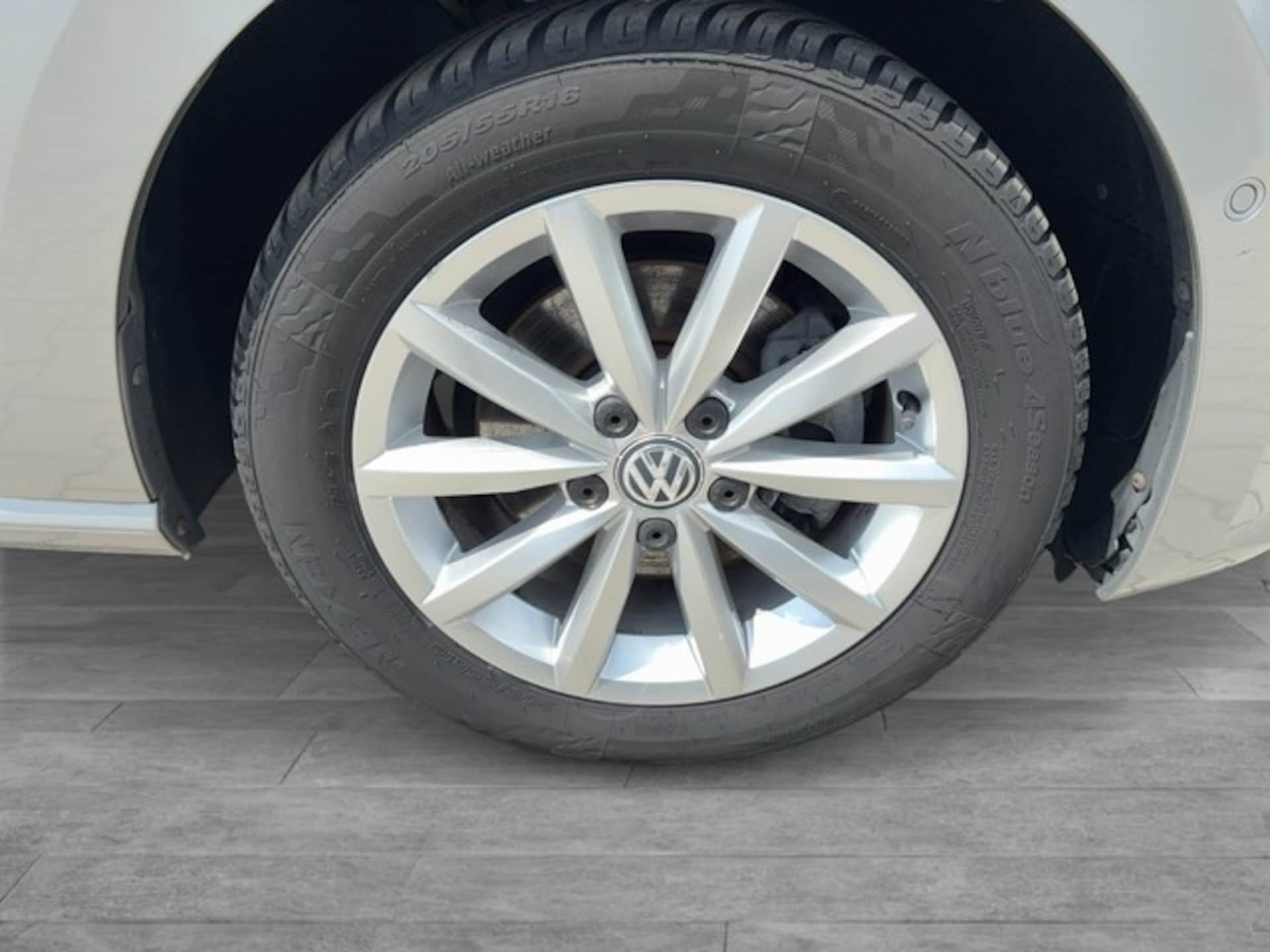 Volkswagen Golf Sportsvan LOUNGE