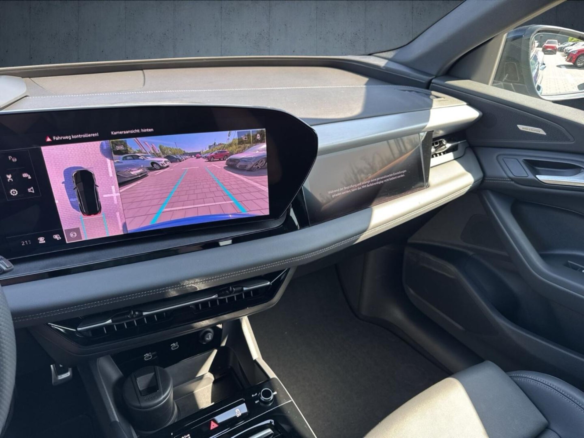 Audi SQ6 SUV e-tron