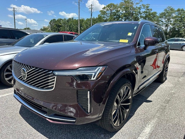 2025 Volvo XC90 Plug-In Hybrid