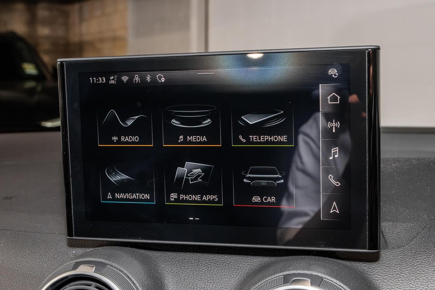 Image about Audi Q2 35 TFSI S tronic