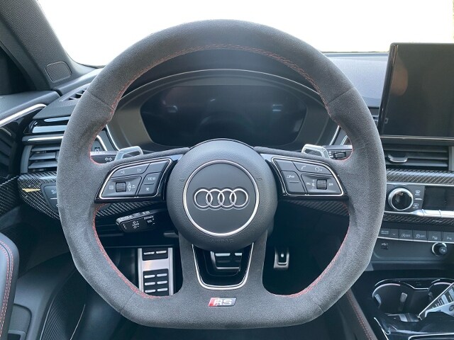 Image about Audi RS 4 Avant TFSI quattro tiptronic
