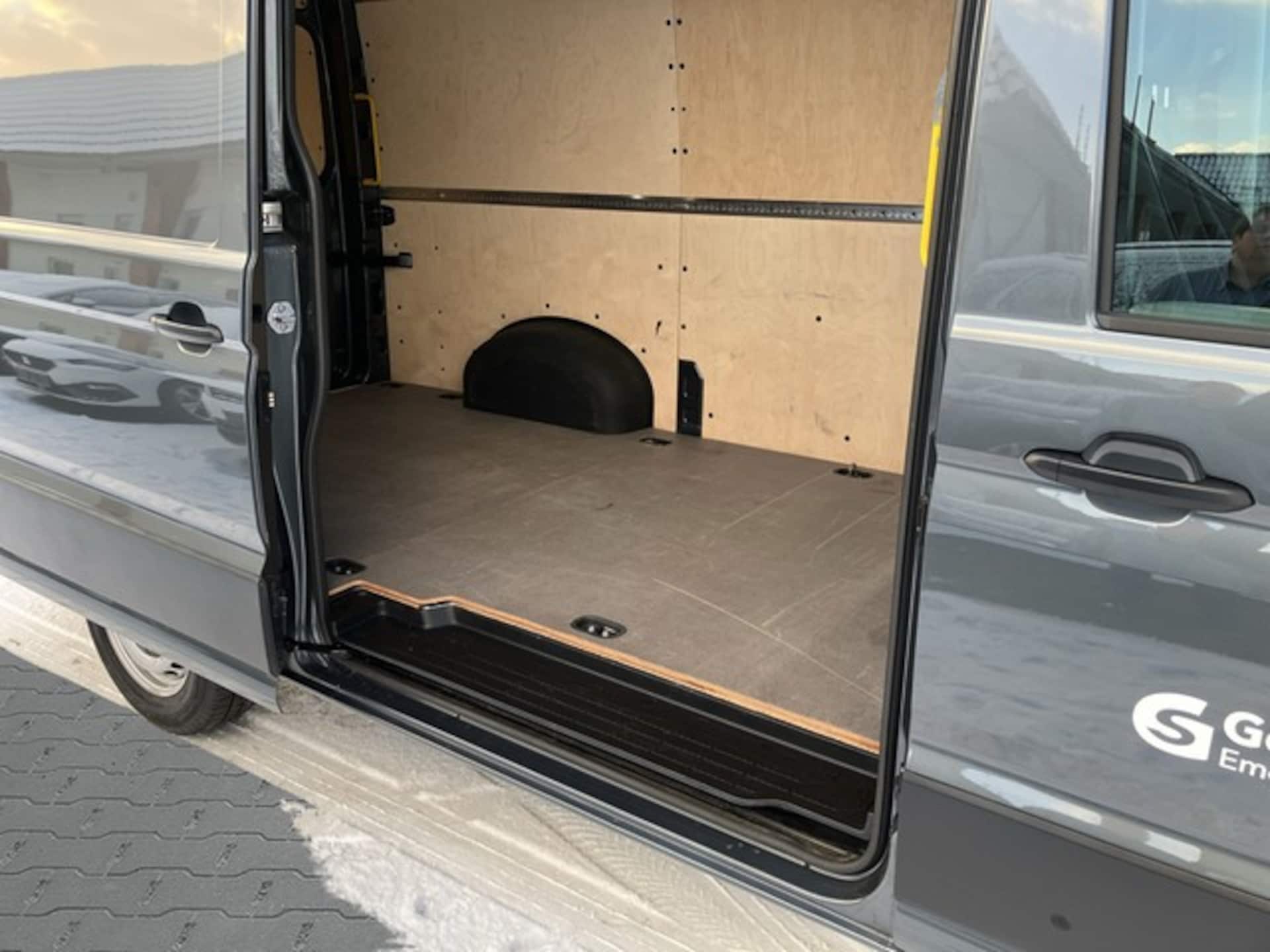 Volkswagen Crafter Kasten mittlerer Radstand