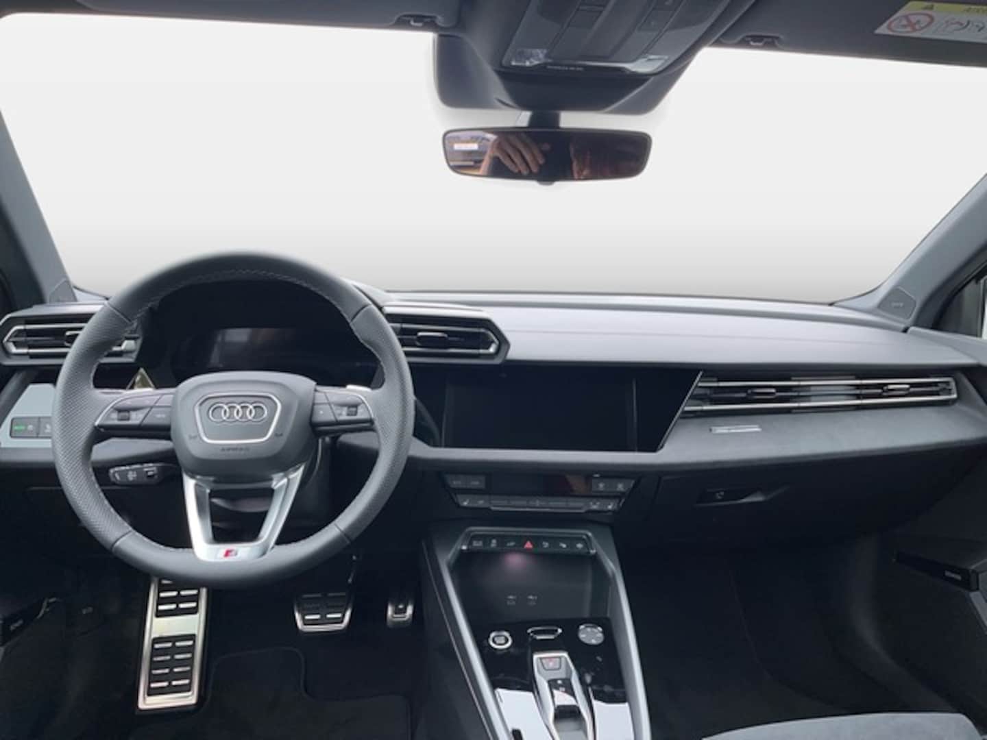 Bild über Audi A3 Sportback TFSI e TFSI e 150 kW S tronic - für weitere Informationen kontaktieren Sie den Audi Partner