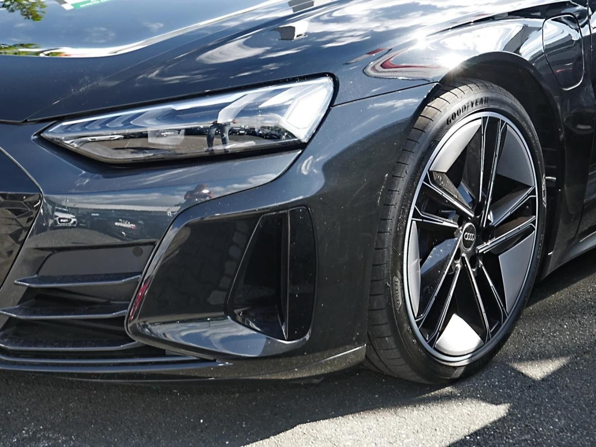 Audi e-tron GT quattro