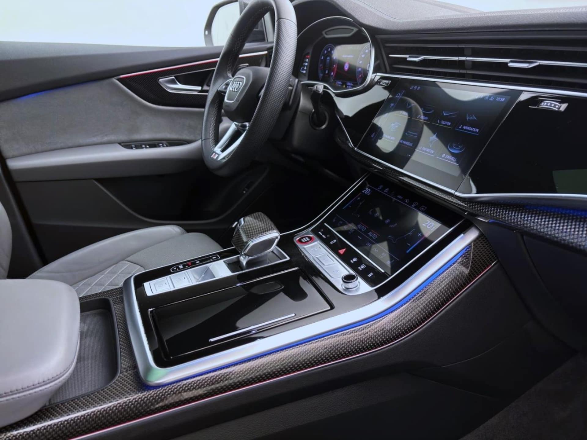 Audi SQ8 SUV