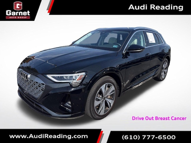 Photo of 2024 Audi Q8 e-tron 