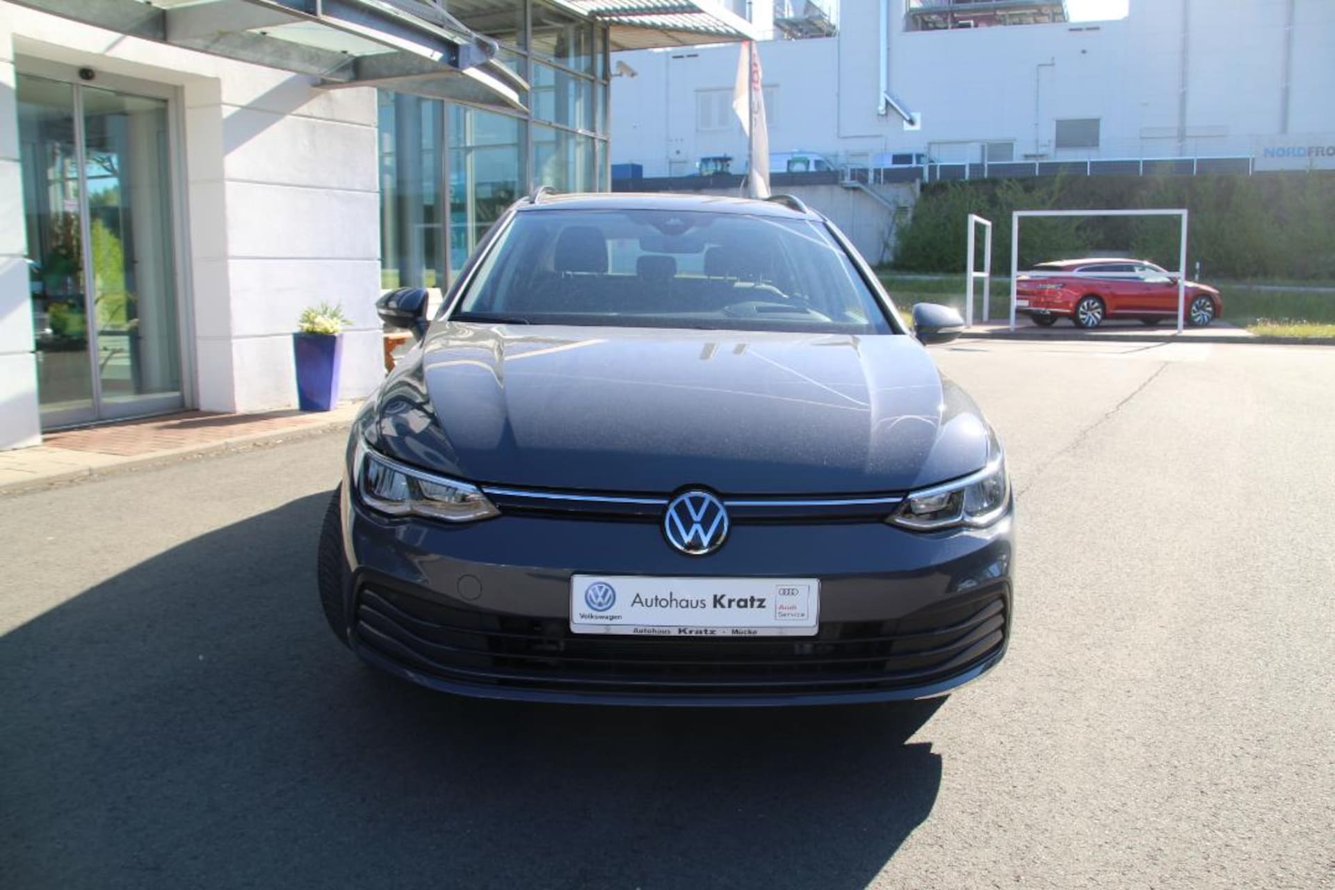Volkswagen Golf Variant Life