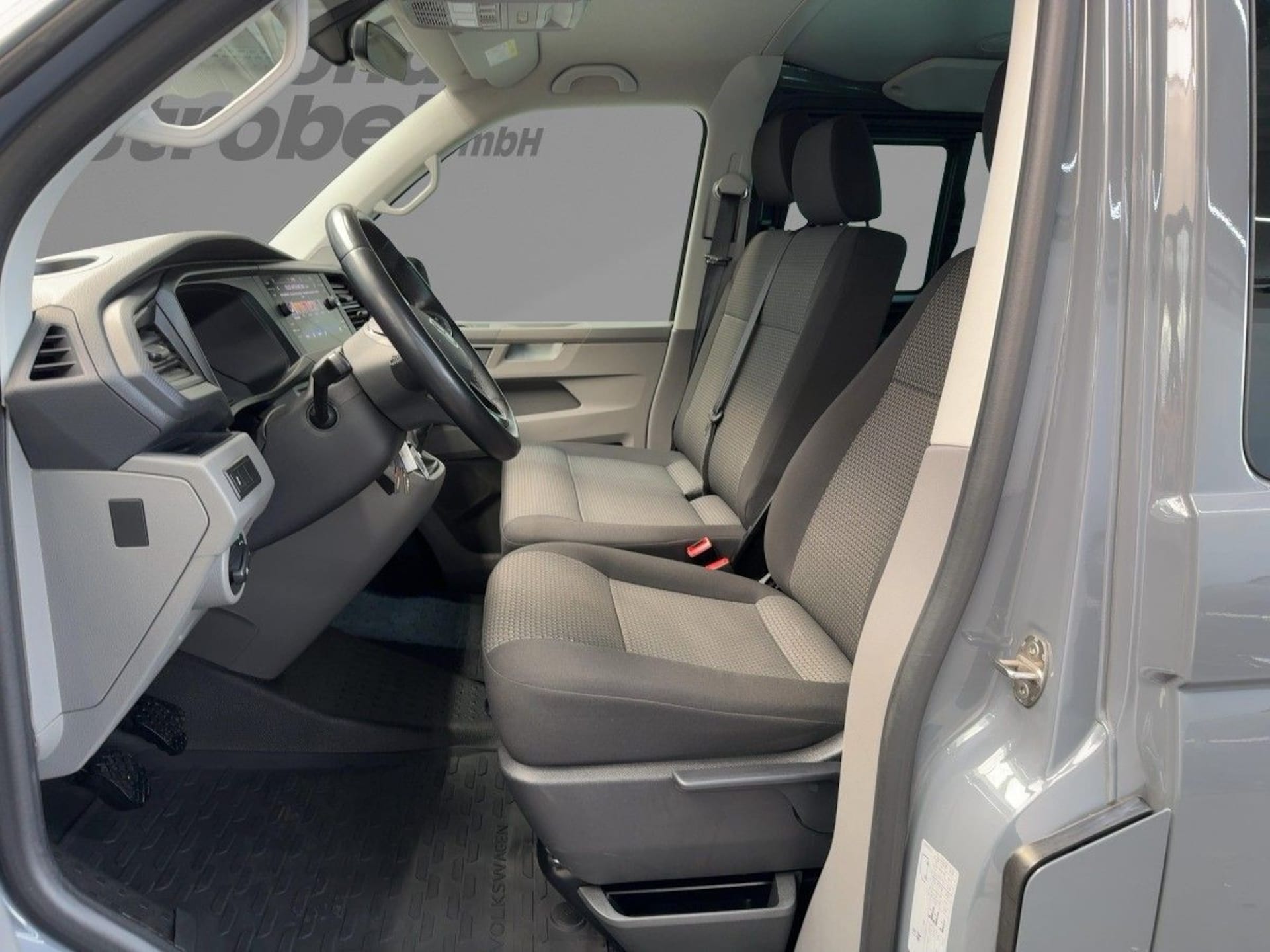 Volkswagen T6.1 Transporter Kombi langer Radstand