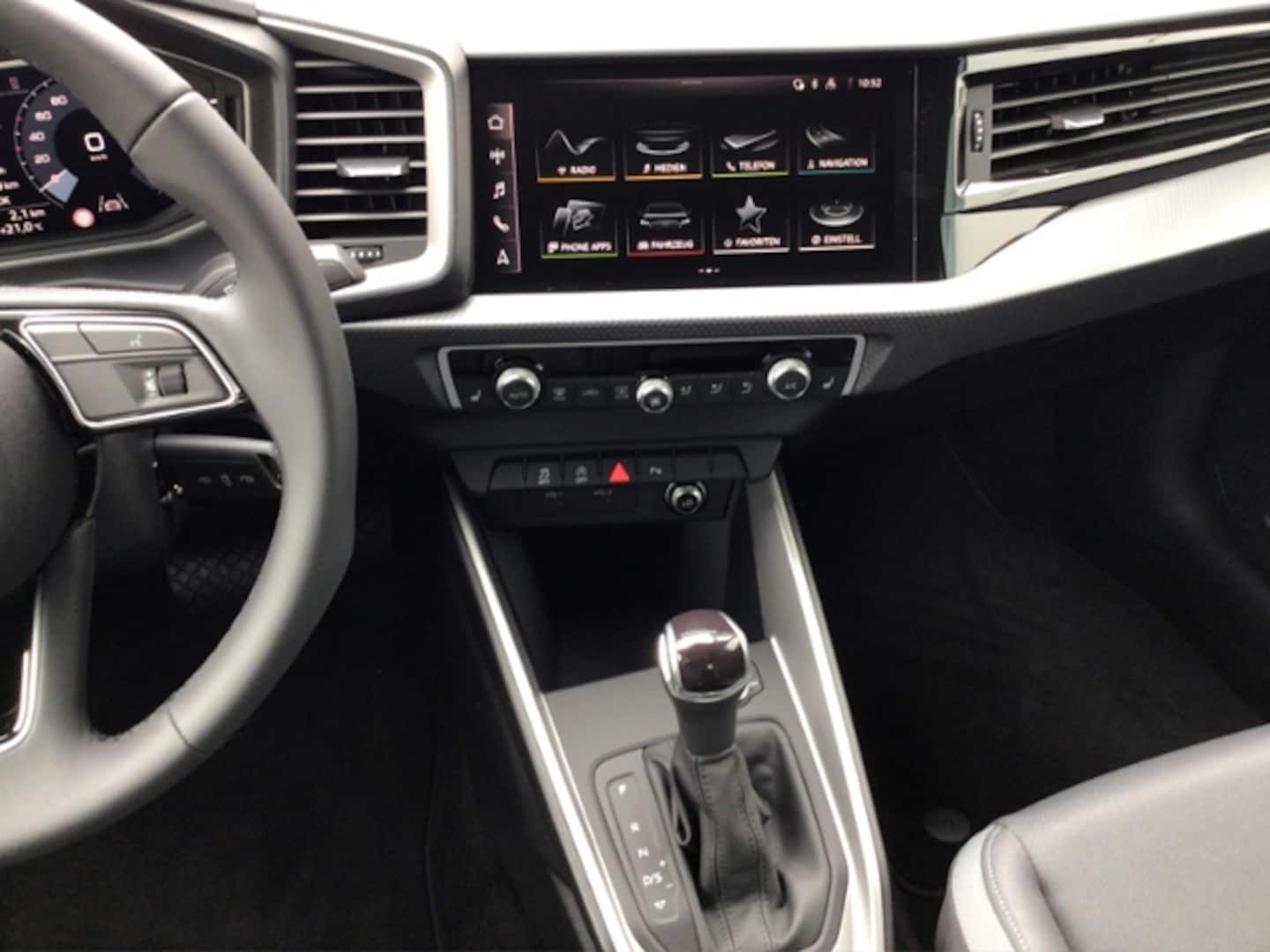 Bild über Audi A1 Sportback advanced 25 TFSI S tronic - für weitere Informationen kontaktieren Sie den Audi Partner