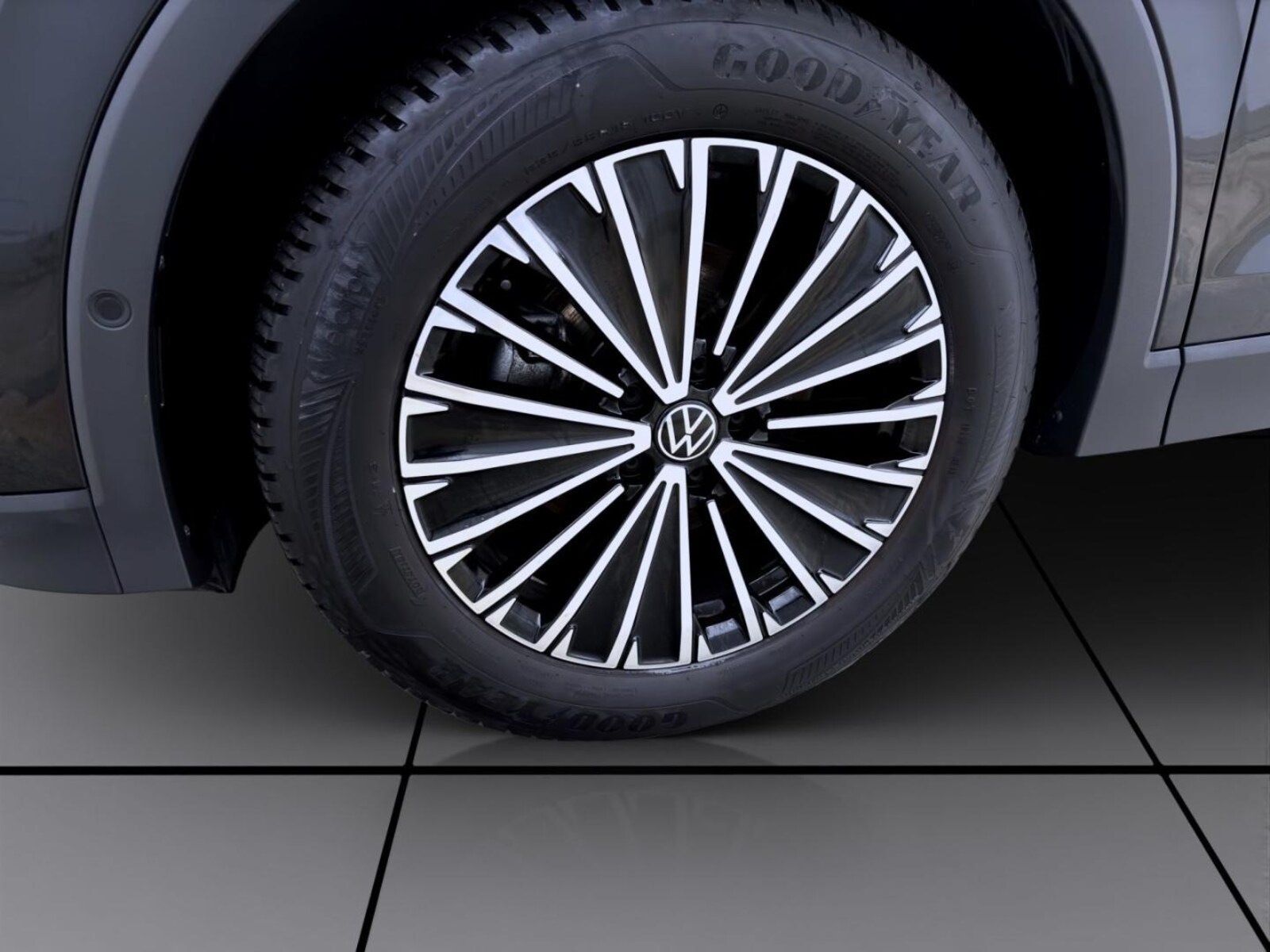 Volkswagen Tiguan – Bild 9