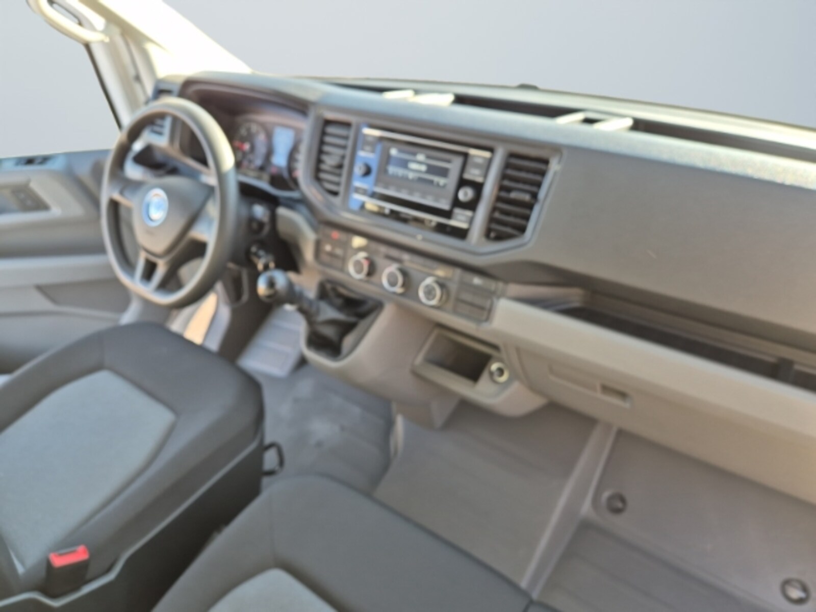 Volkswagen Crafter Kasten mittlerer Radstand – Bild 10