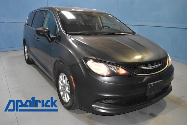 2023 Chrysler Voyager