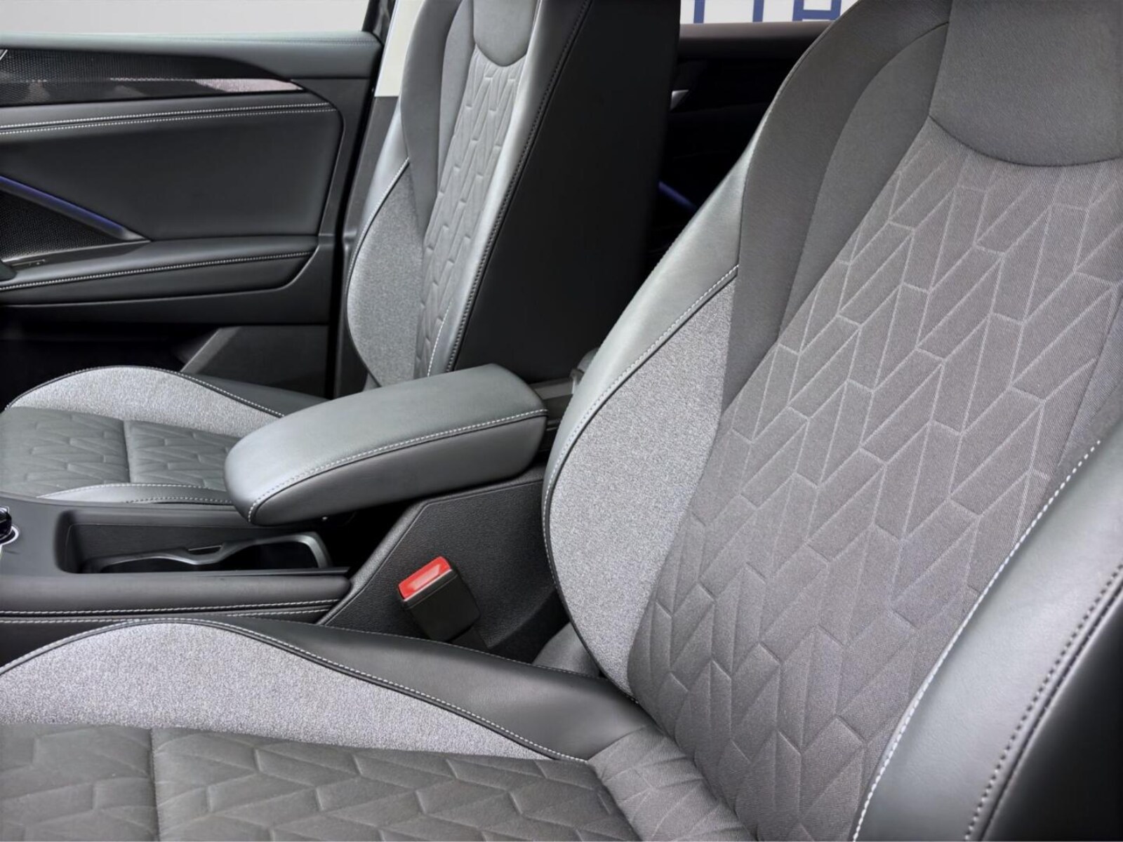 Volkswagen Tiguan – Bild 10