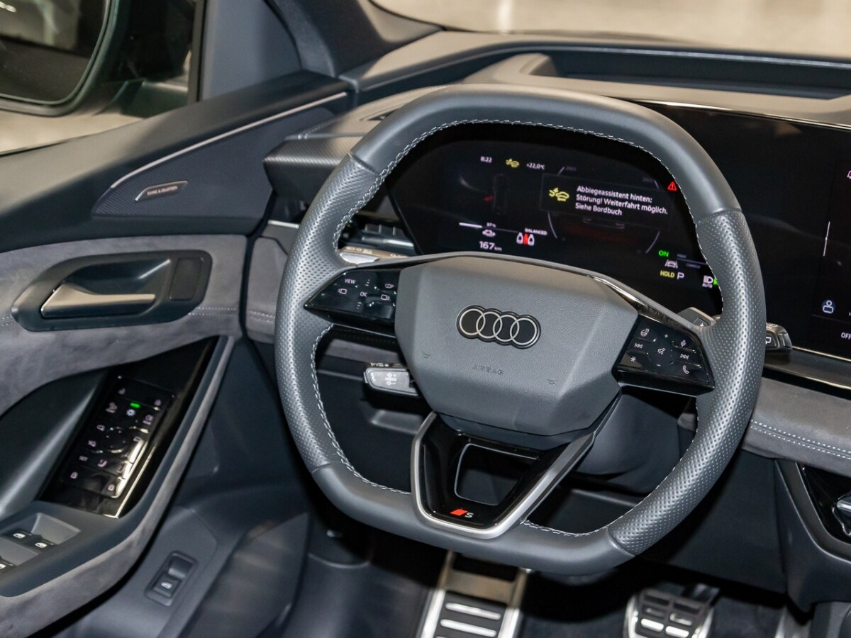 Image about Audi Q6 SUV e-tron e-tron quattro