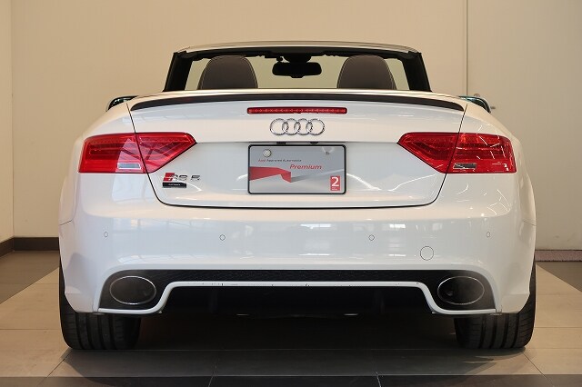 Image about Audi RS 5 Cabriolet RS 5 Cabriolet 4.2 FSI quattro	331(450)	kW(PS)	S tronic