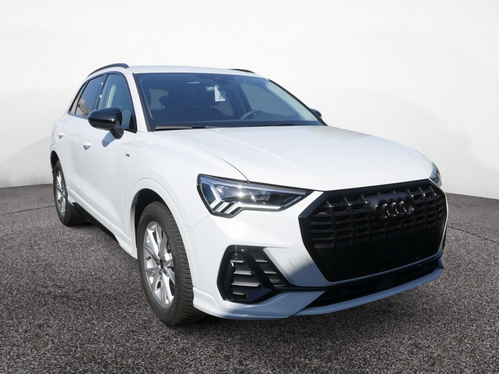 Audi Q3 SUV S line
