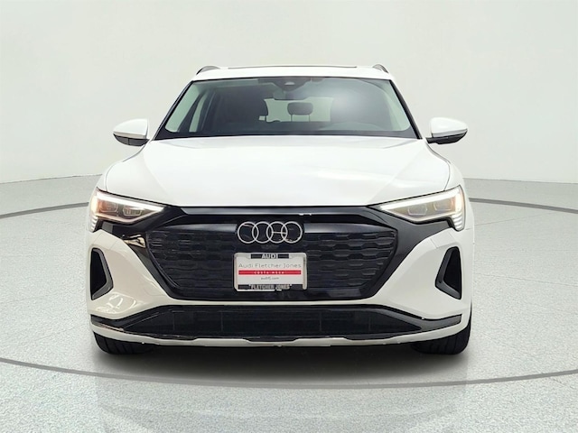 2024 Audi Q8 e-tron