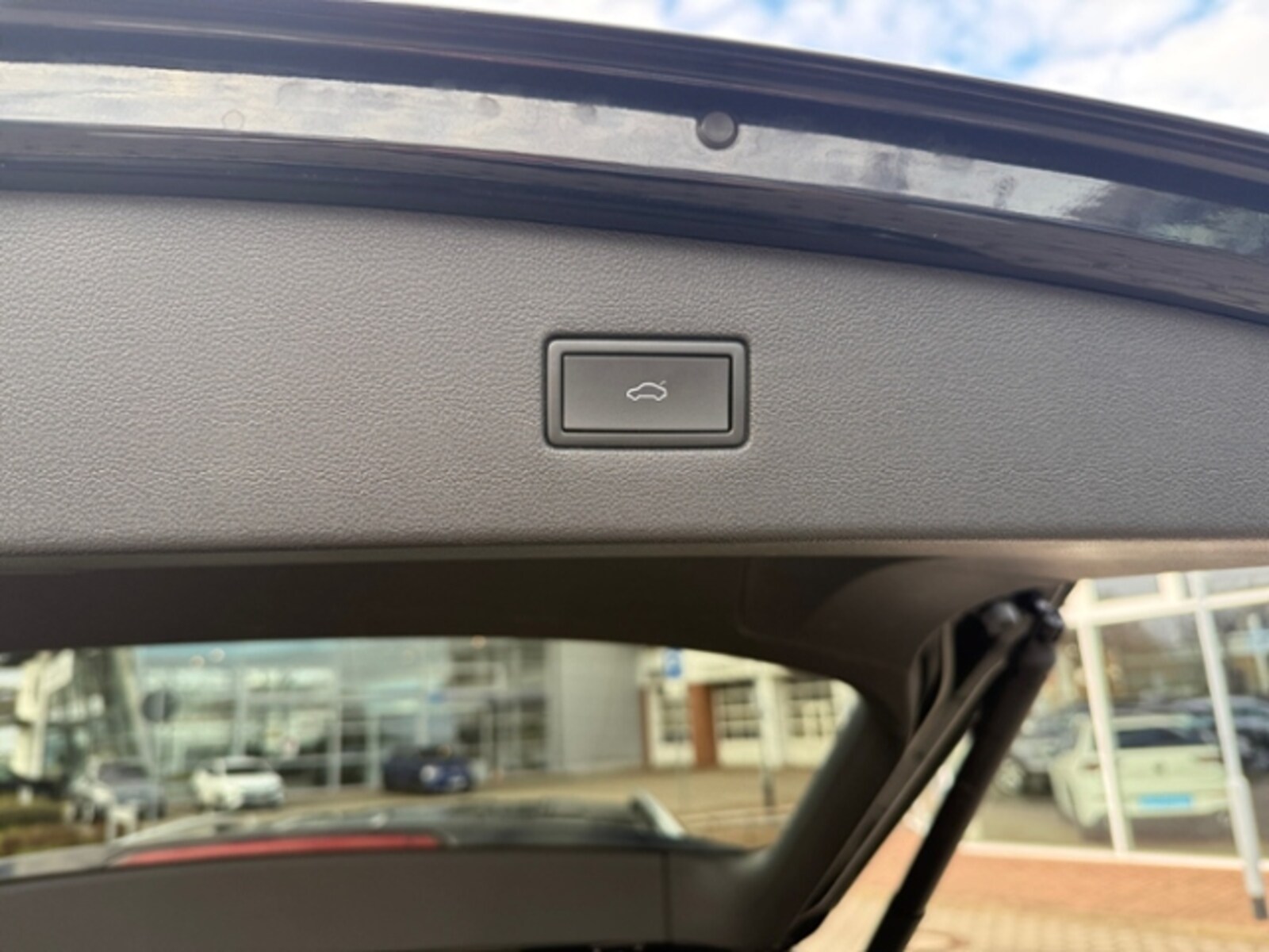 Volkswagen Tiguan Allspace – Bild 14