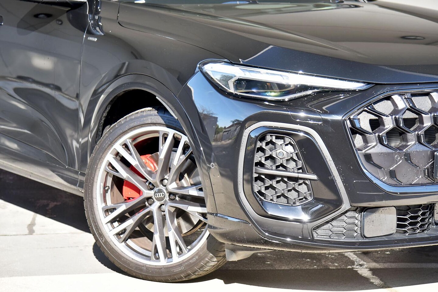 Image about Audi Q5 SUV e-hybrid quattro S tronic