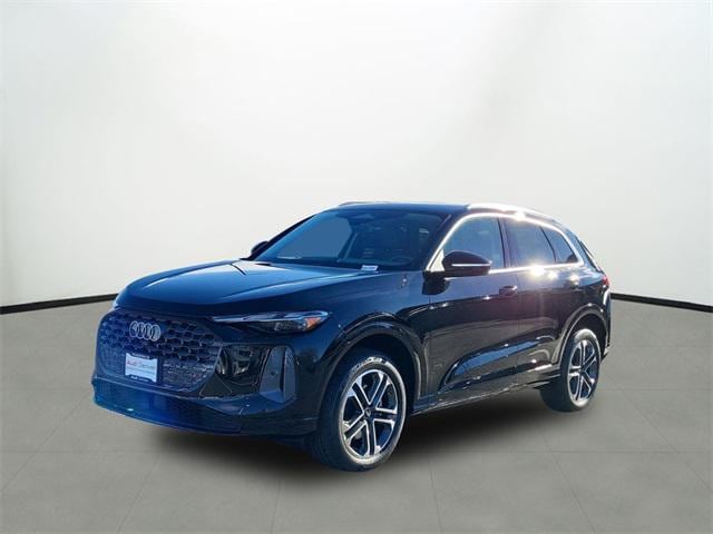 2025 Audi New Q5 Premium's photo