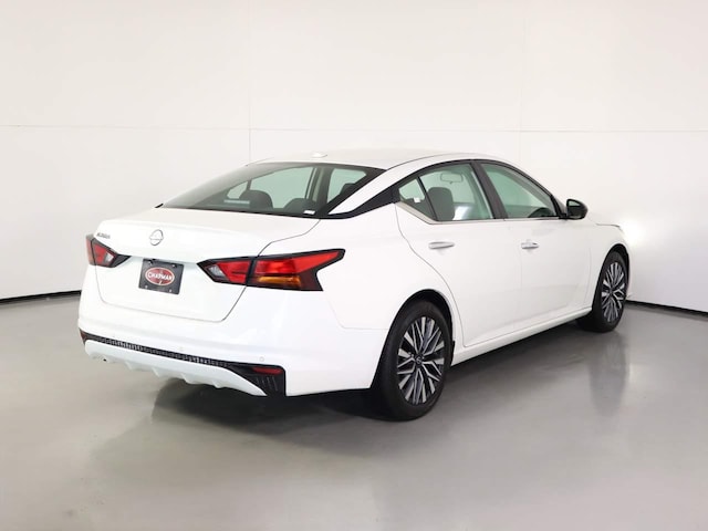 2025 Nissan Altima