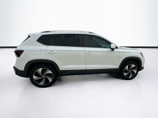 2025 Volkswagen Taos