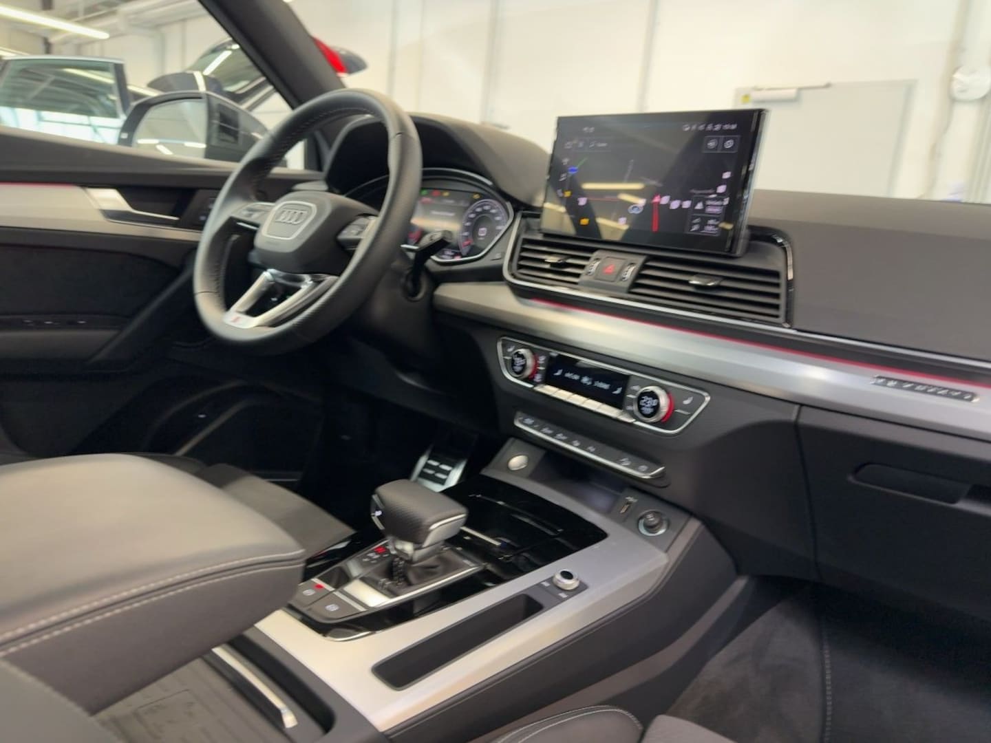 Bild über Audi Q5 Sportback 40 TDI quattro S tronic - für weitere Informationen kontaktieren Sie den Audi Partner