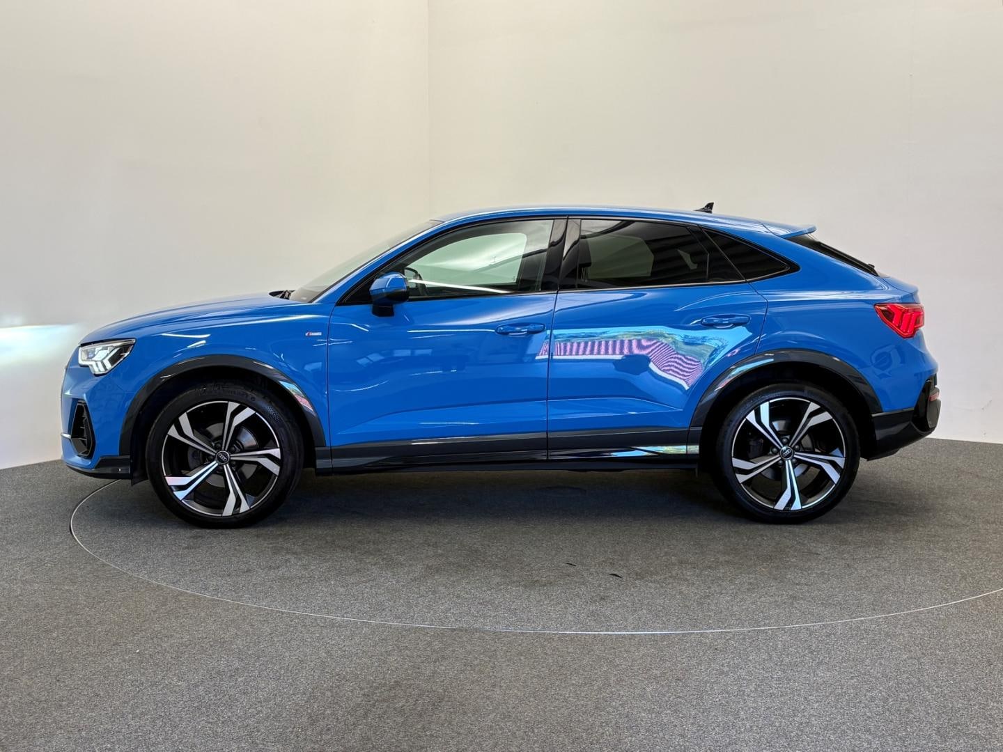 Bild über Audi Q3 Sportback S line 35 TDI S tronic - für weitere Informationen kontaktieren Sie den Audi Partner