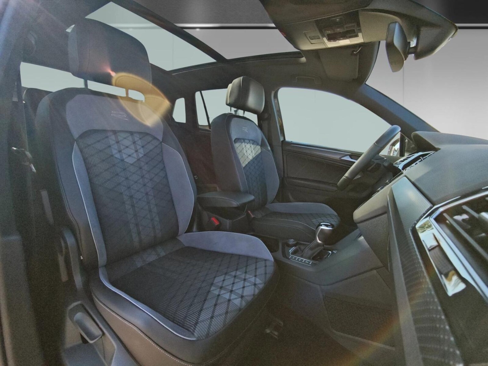 Volkswagen Tiguan – Bild 15