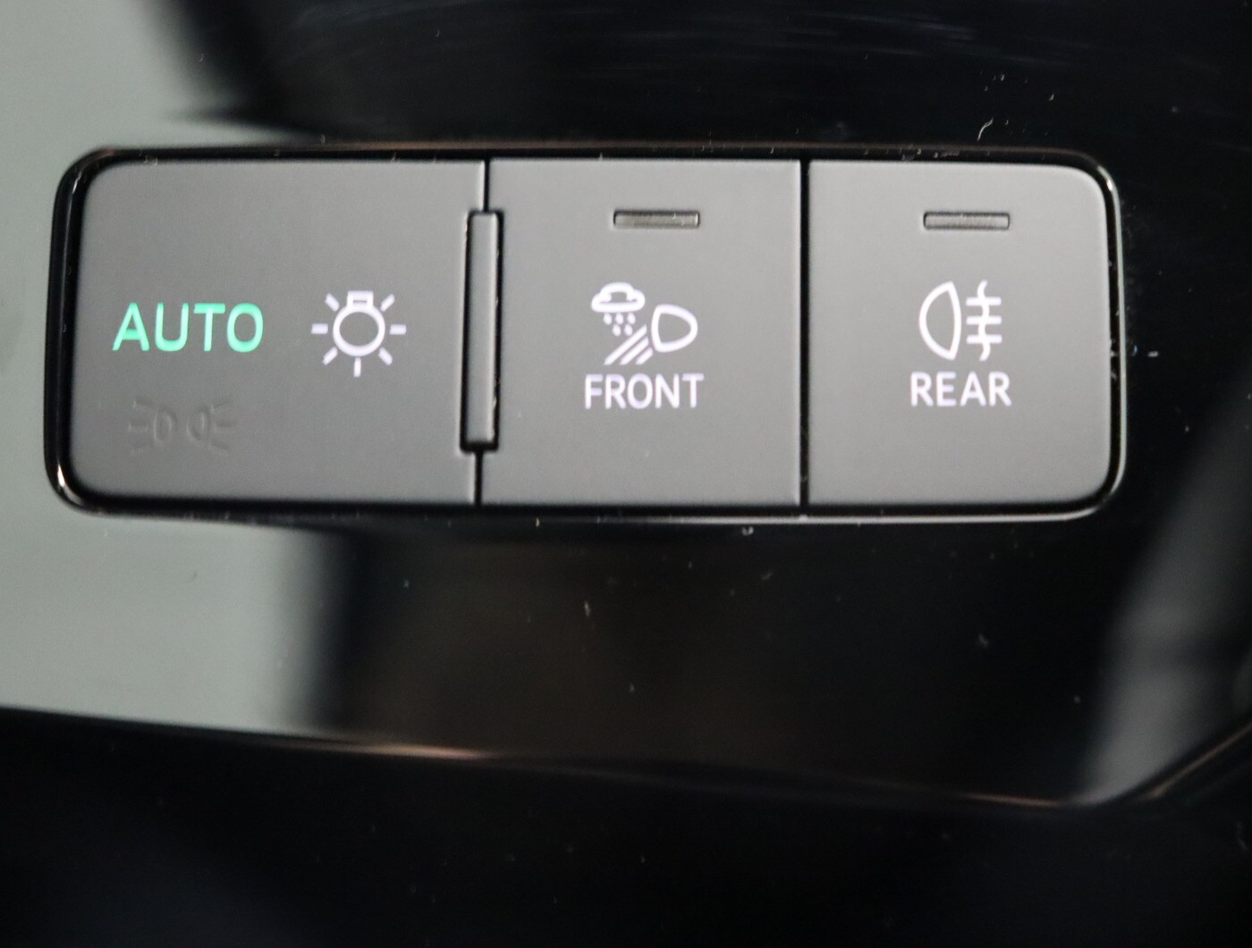 Image about Audi Q8 e-tron S line 55 e-tron quattro