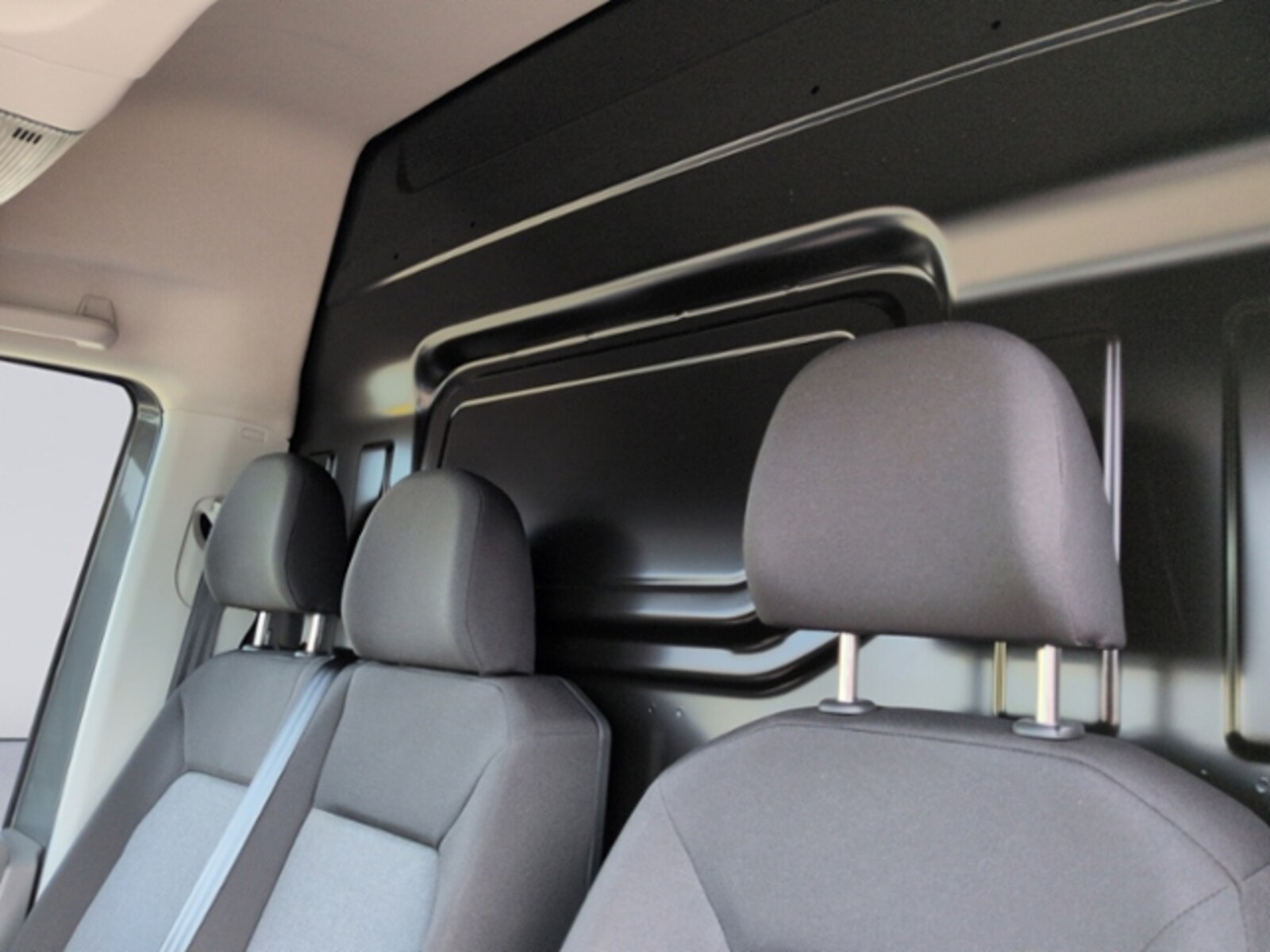 Volkswagen Crafter Kasten mittlerer Radstand – Bild 13