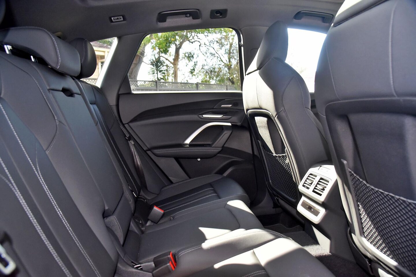 Image about Audi Q5 SUV e-hybrid quattro S tronic