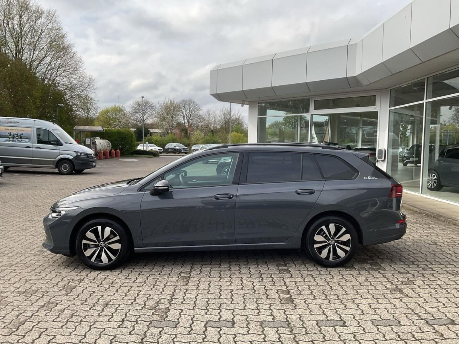 Volkswagen Golf Variant – Bild 2